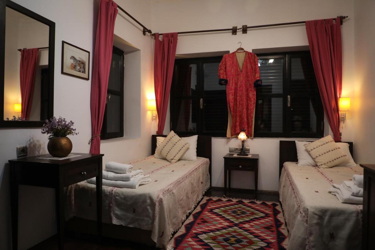 Hadrianus Pansion Hotel อันตัลยา ภายนอก รูปภาพ