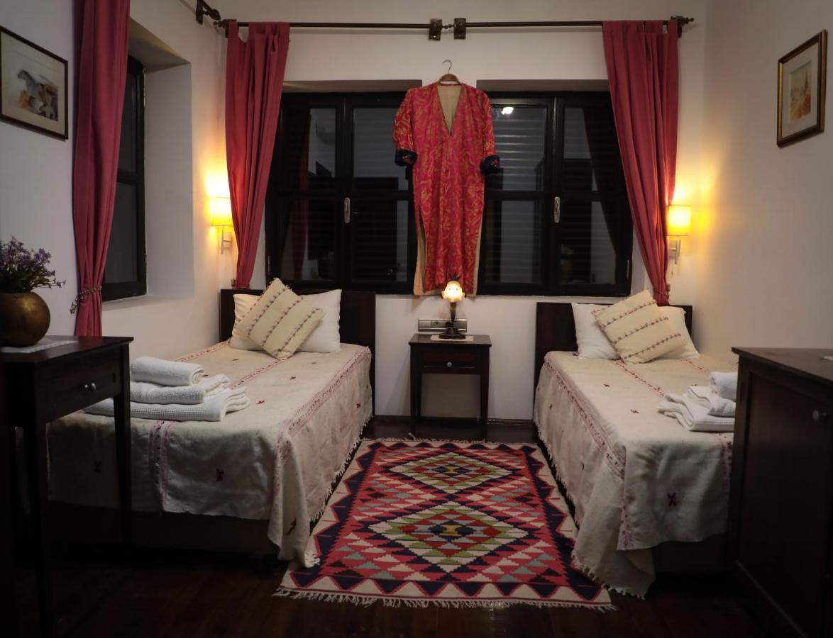 Hadrianus Pansion Hotel อันตัลยา ภายนอก รูปภาพ